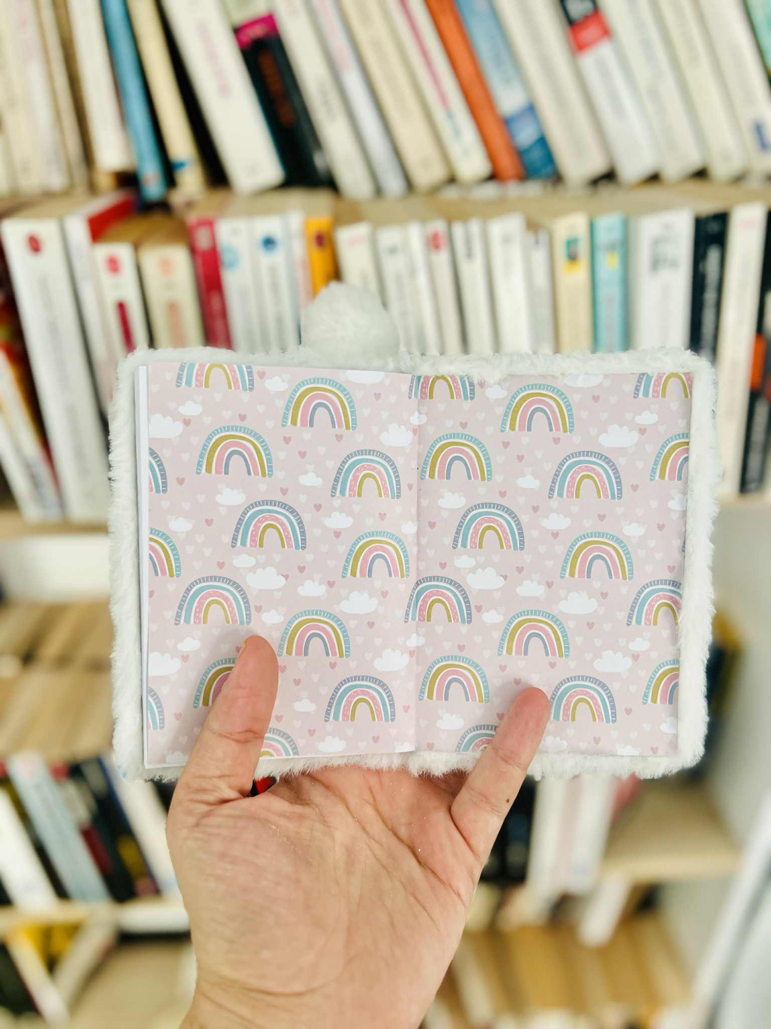 Bloc-notes en peluche Kitty Blanc