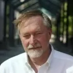 Erik Larson