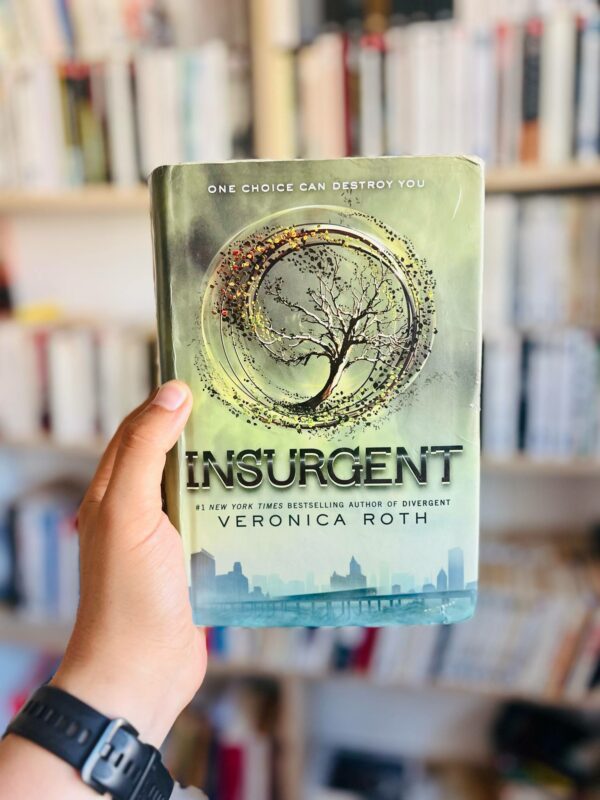 Insurgent (Divergent, #2) – Veronica Roth