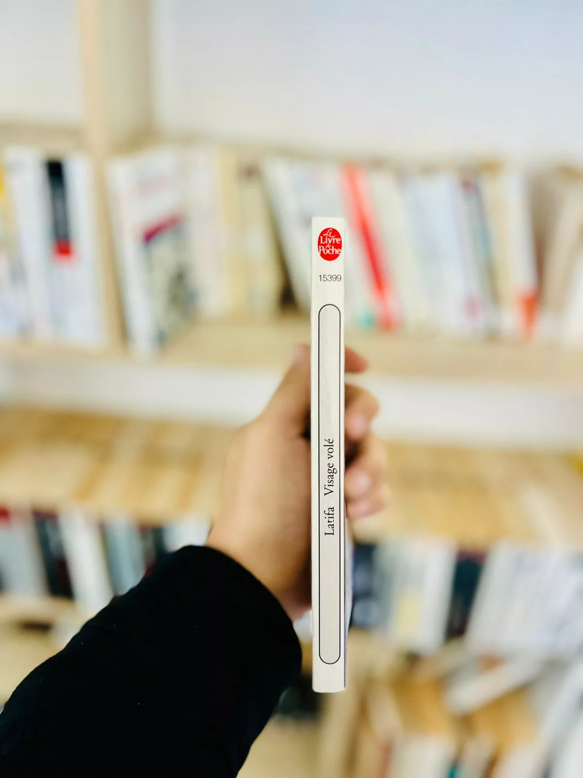 Visage volé : Avoir 20 ans à Kaboul