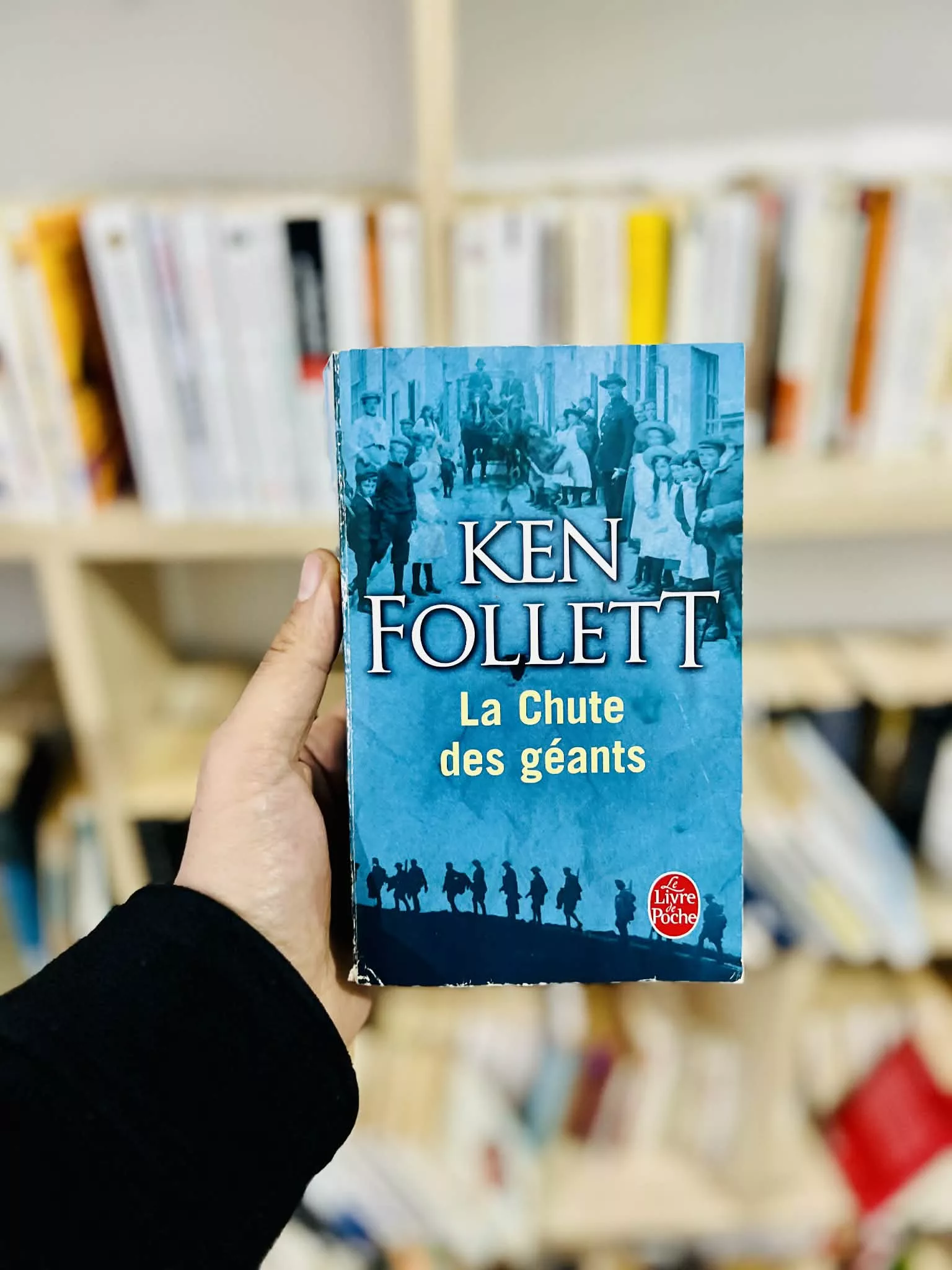 Le siècle Tome 1 ; la chute des géants