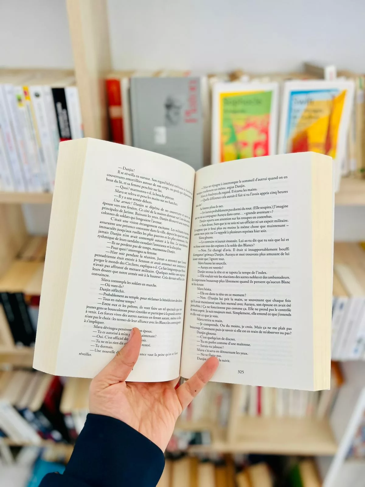 L’âge des cinq, tome 1 : La prêtresse blanche