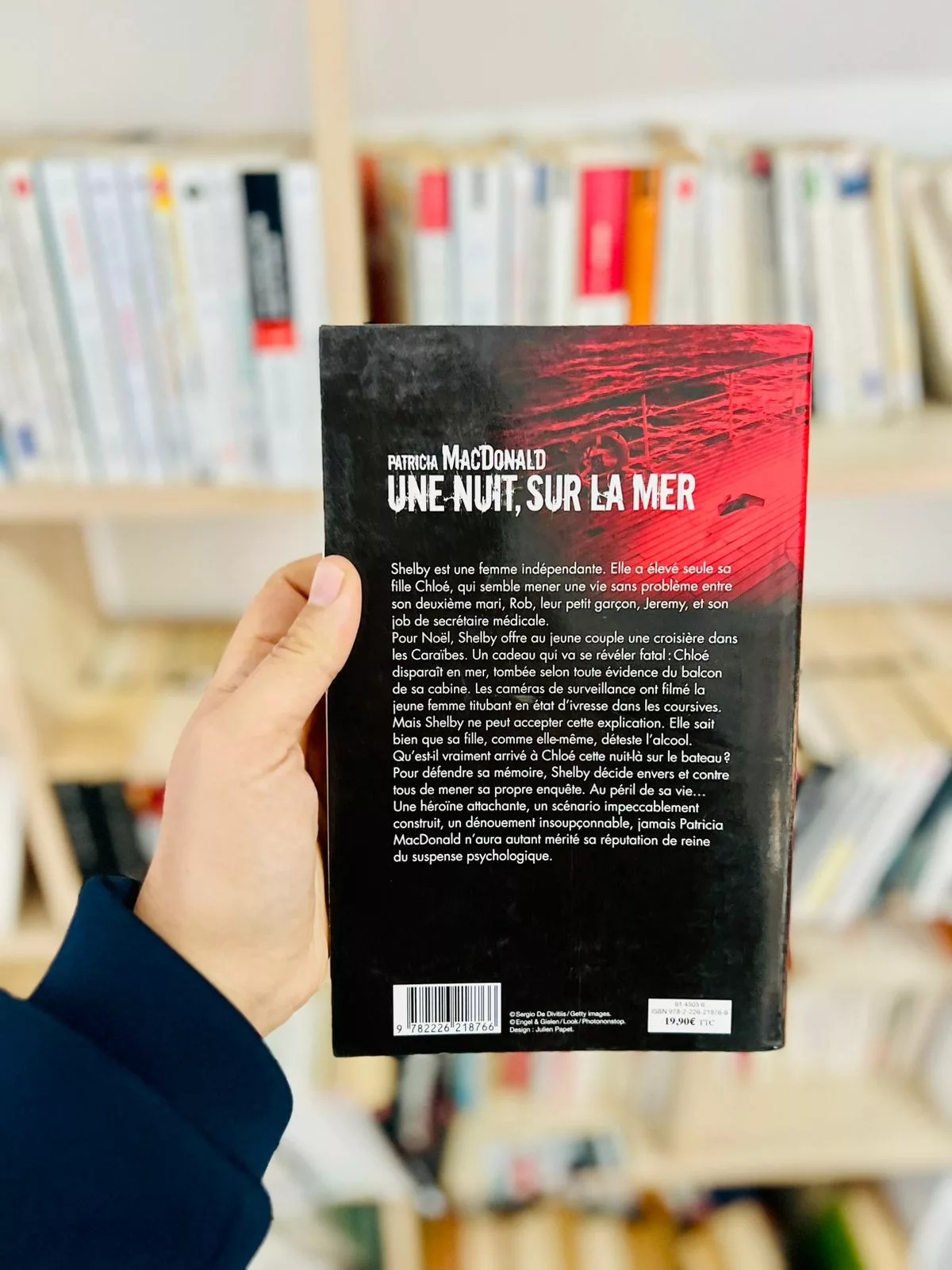 Une nuit, sur la mer