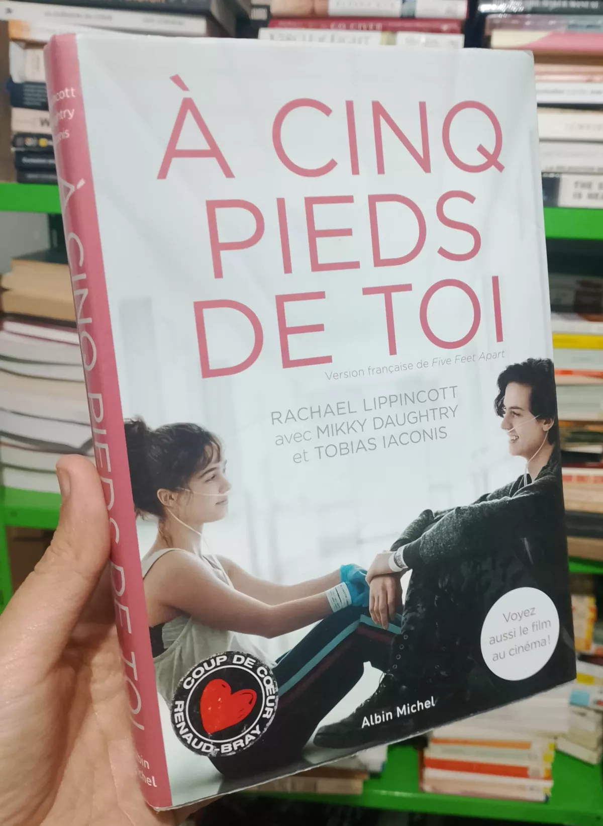 Five Feet Apart, À deux mètres de toi