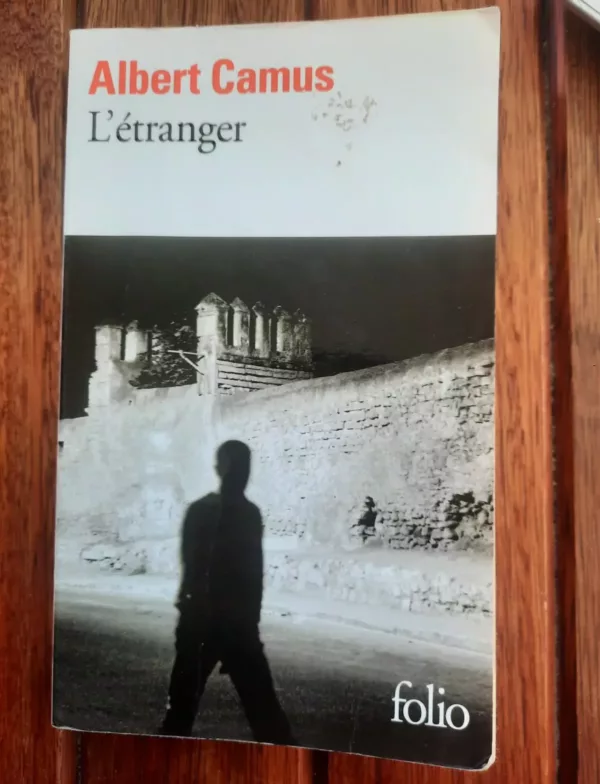 L'étranger 1 L’étranger