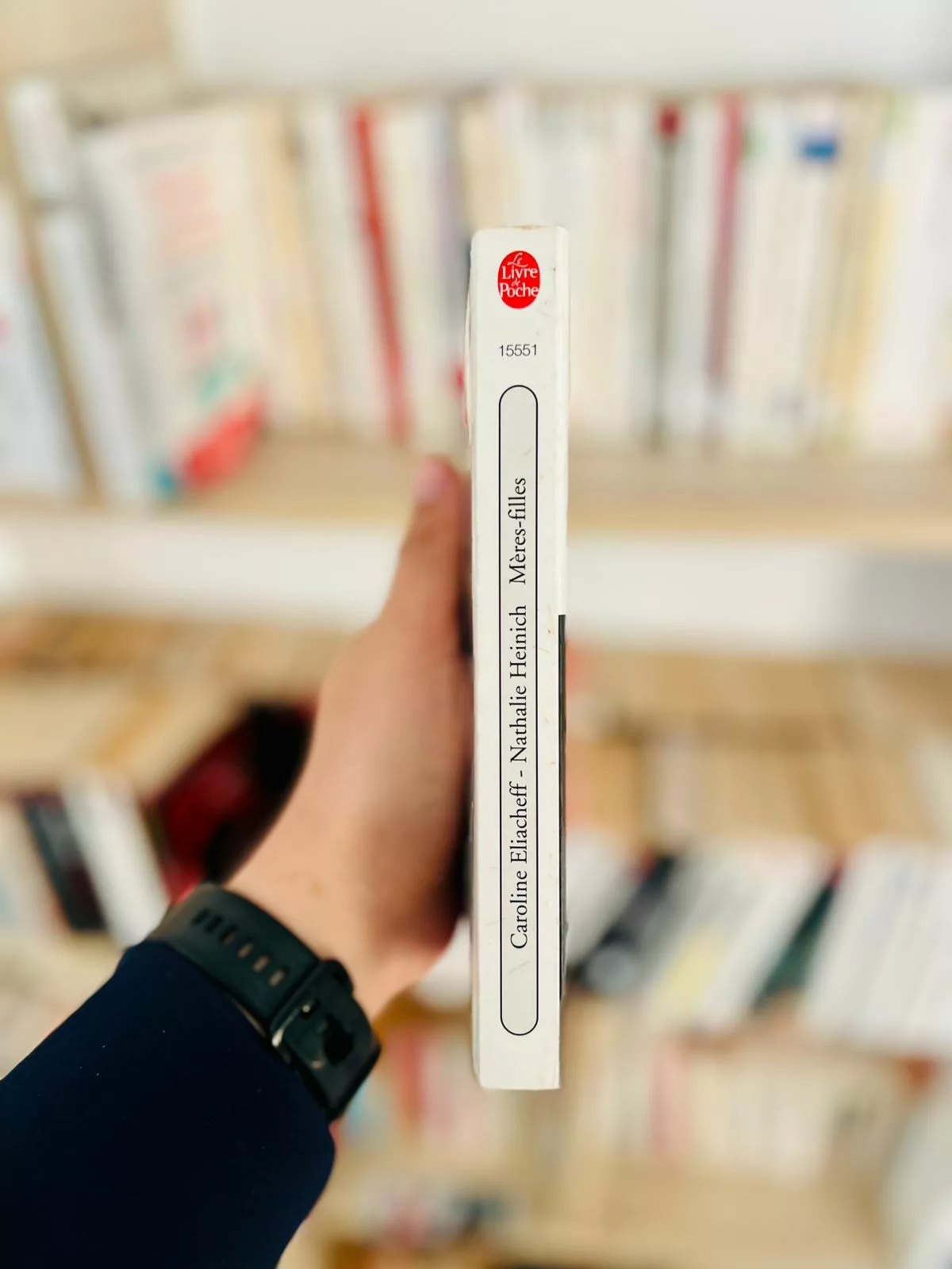 Mères-filles, une relation à trois