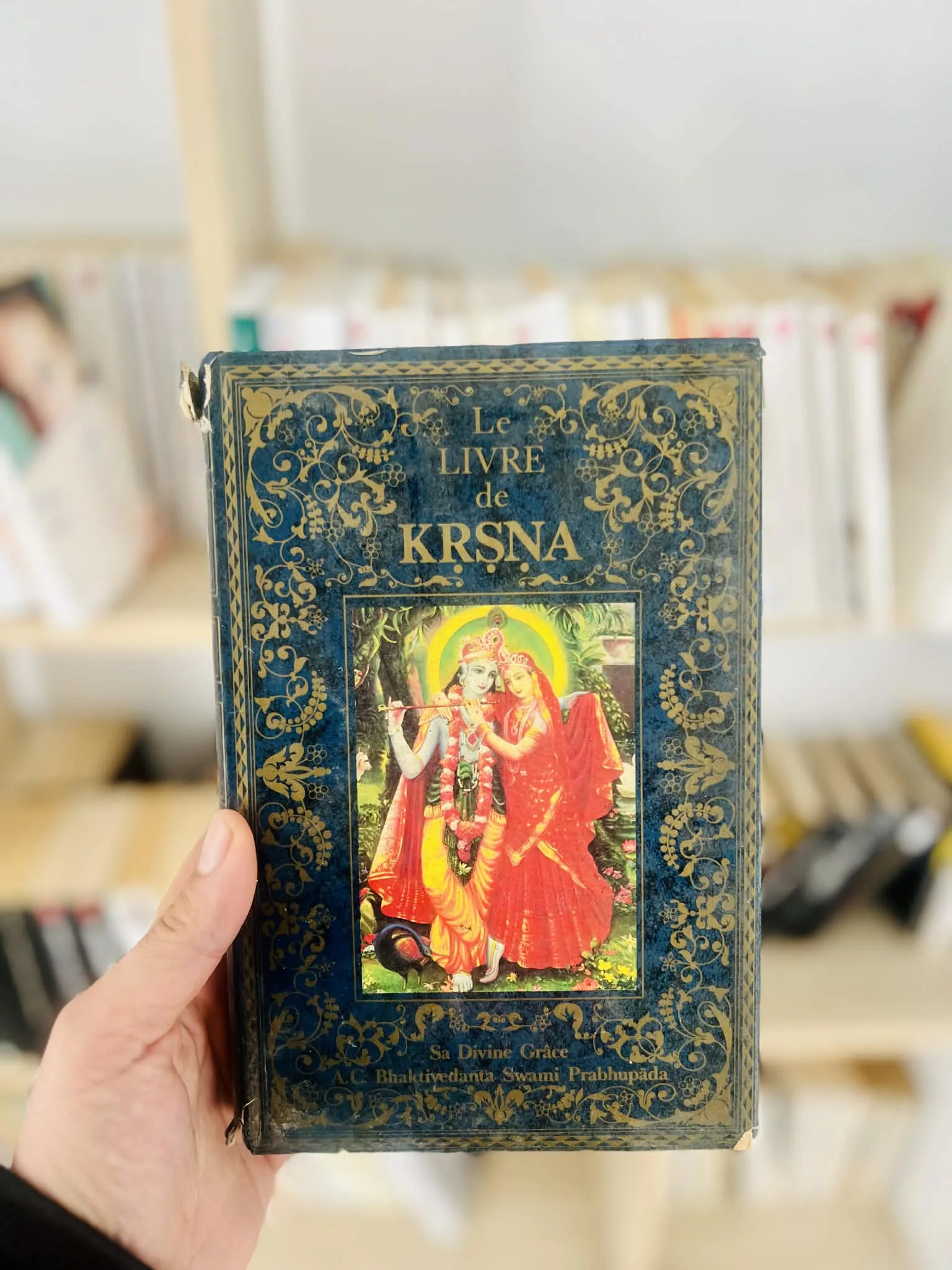 Le Livre de Krsna, un résumé complet de l’illustre dixième chant du srimad-bhagavatam de A. C. Bhaktivedanta Swami Prabhupada