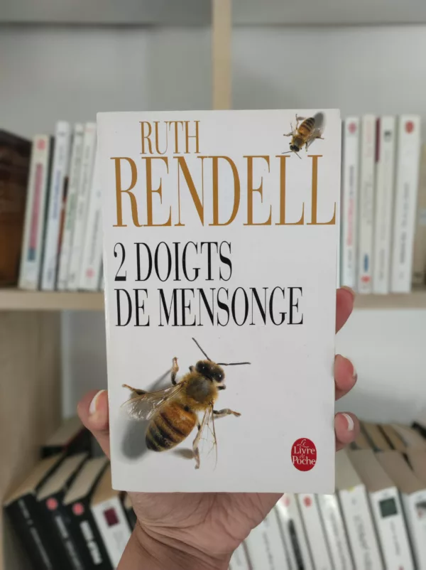 2 doigts de mensonge