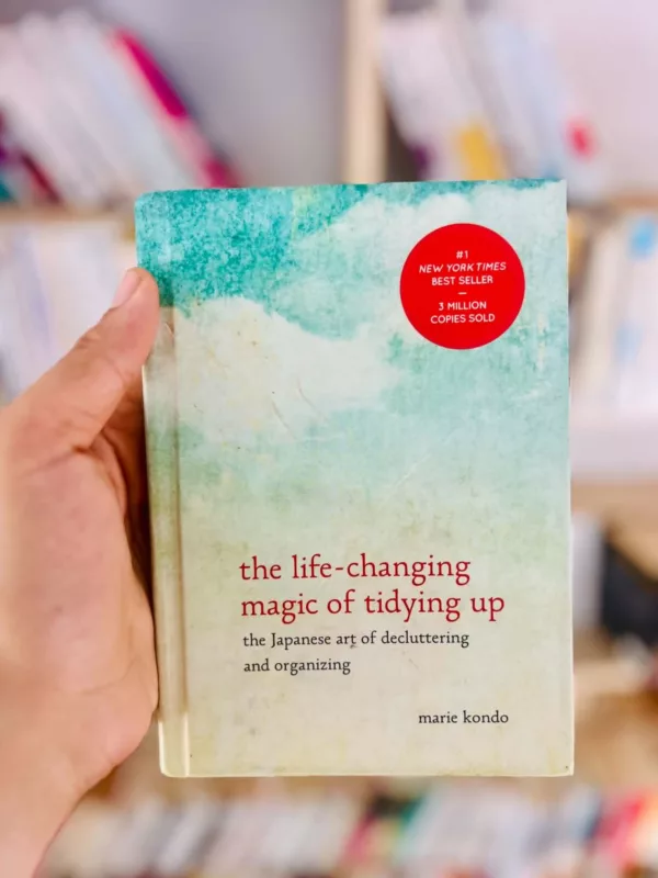 The life changing magic of tidying up 1 The life changing magic of tidying up