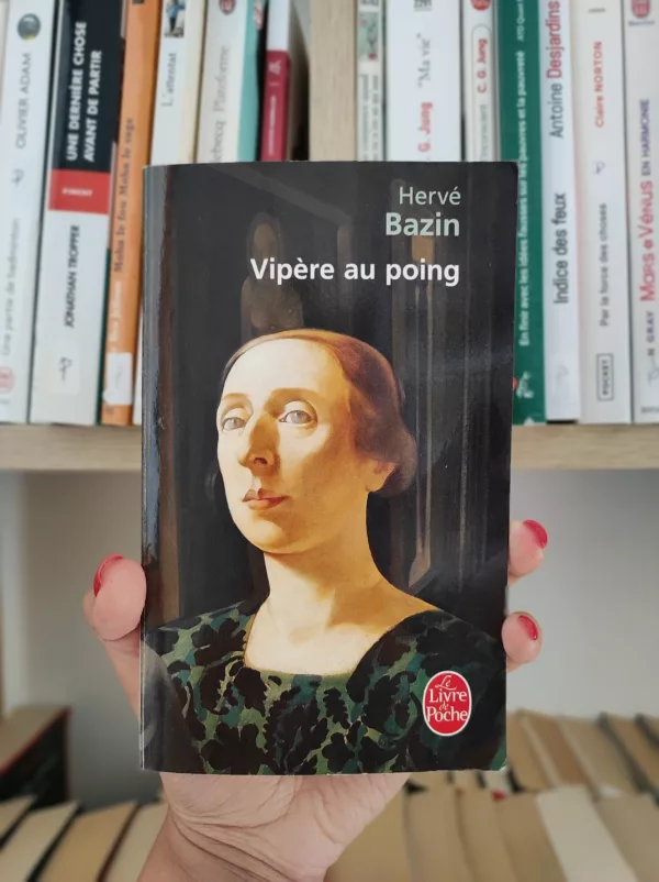 Vipère au poing