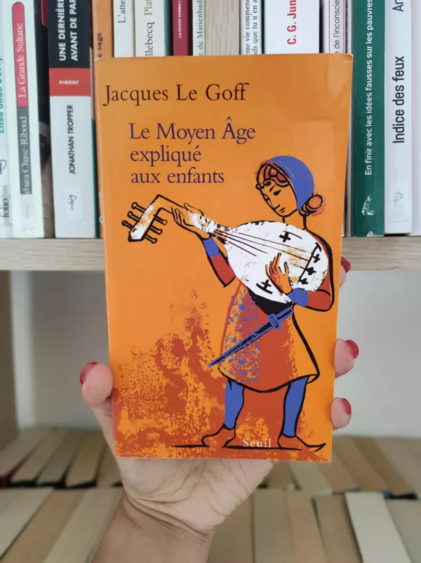 Le Moyen Age expliqué aux enfants