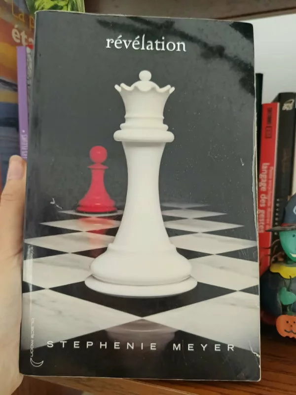 Twilight, tome 4 : Révélation