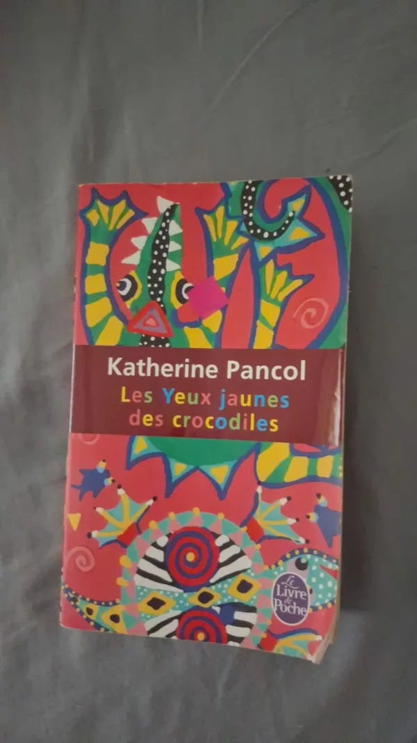 Les Yeux jaunes des crocodiles