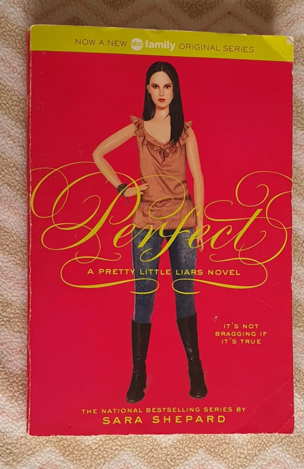 Perfect (Pretty Little Liars, Book 3)