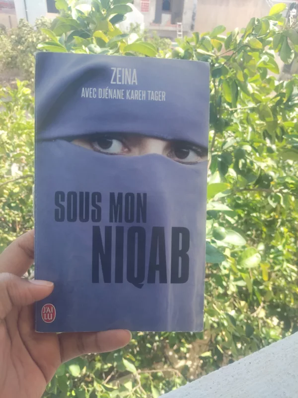 Sous mon niqab 1 Sous mon niqab