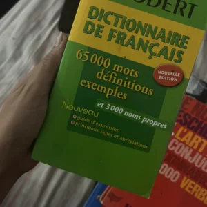 Le Robert dictionnaire de français 5 IMG 7220