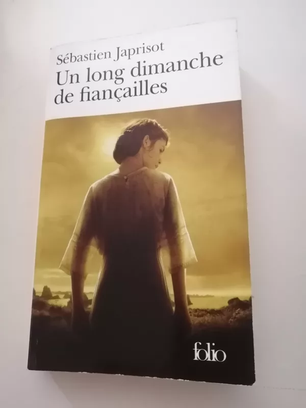 Un Long Dimanche De Fiançailles (French Edition)