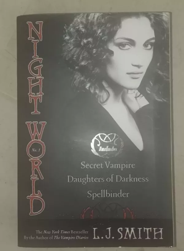 Night World No. 1 Secret Vampire; Daughters of Darkness