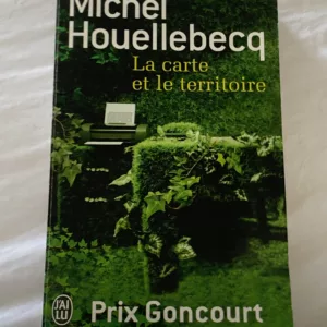La carte et le territoire: roman 32 IMG 2677